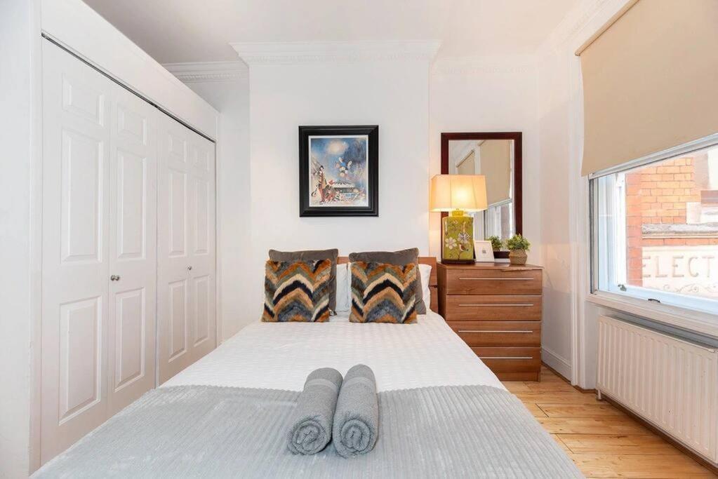 Discover London Central 2 Bedroom In Kensington Londres Exterior foto