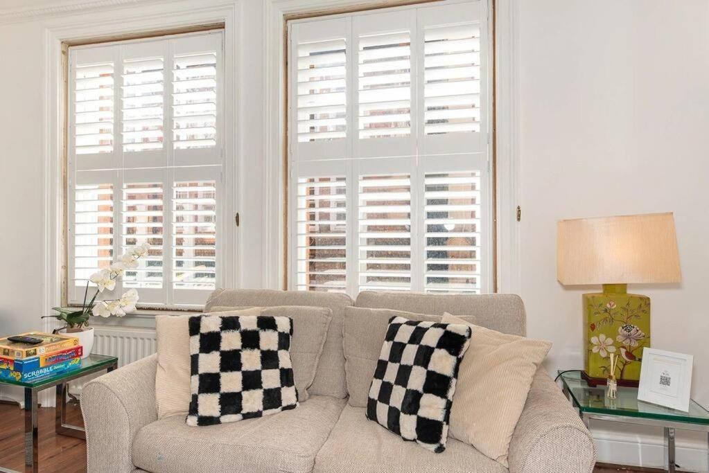 Discover London Central 2 Bedroom In Kensington Londres Exterior foto